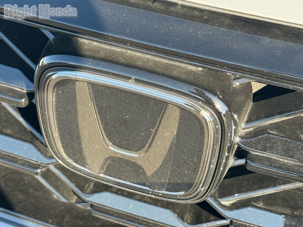 used 2024 Honda CR-V Hybrid car, priced at $30,592