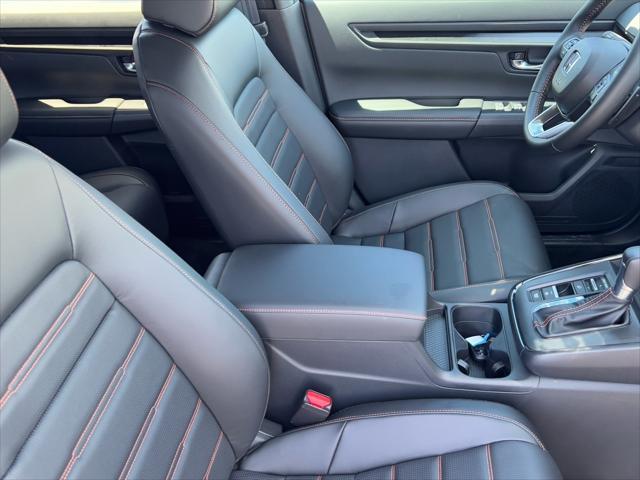 new 2025 Honda CR-V Hybrid car, priced at $38,880