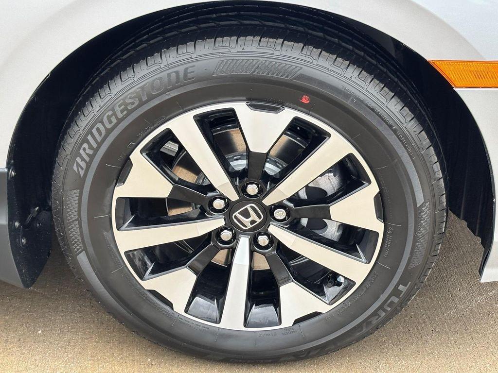 new 2026 Honda Odyssey car, priced at $45,685