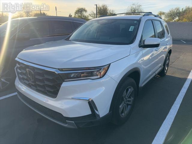 used 2023 Honda Pilot car, priced at $42,998