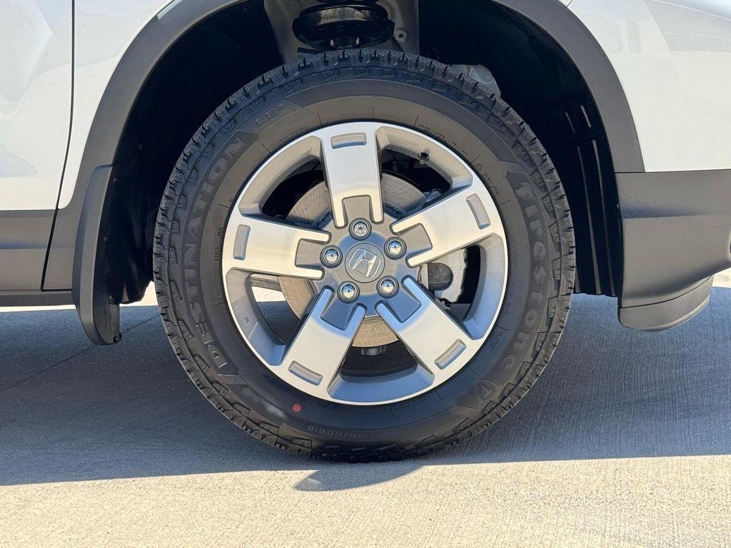 new 2025 Honda Ridgeline car, priced at $40,095