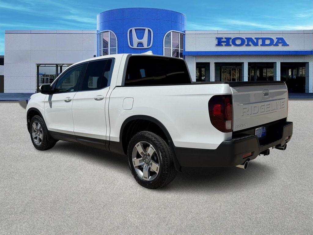 new 2025 Honda Ridgeline car, priced at $40,095