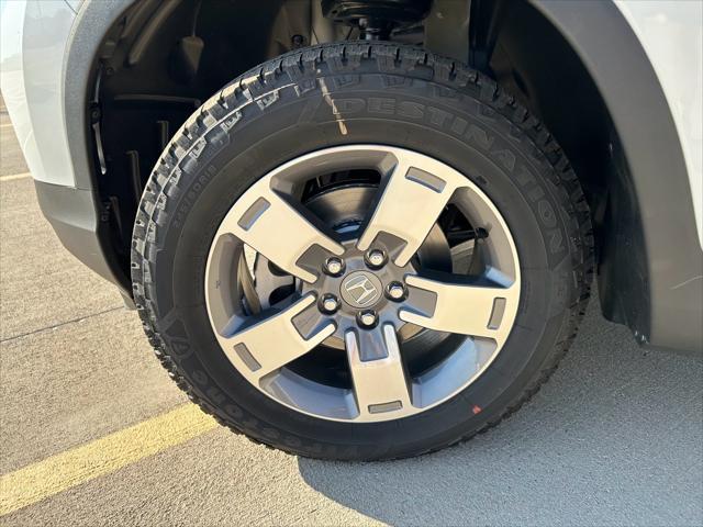 new 2025 Honda Ridgeline car, priced at $43,584