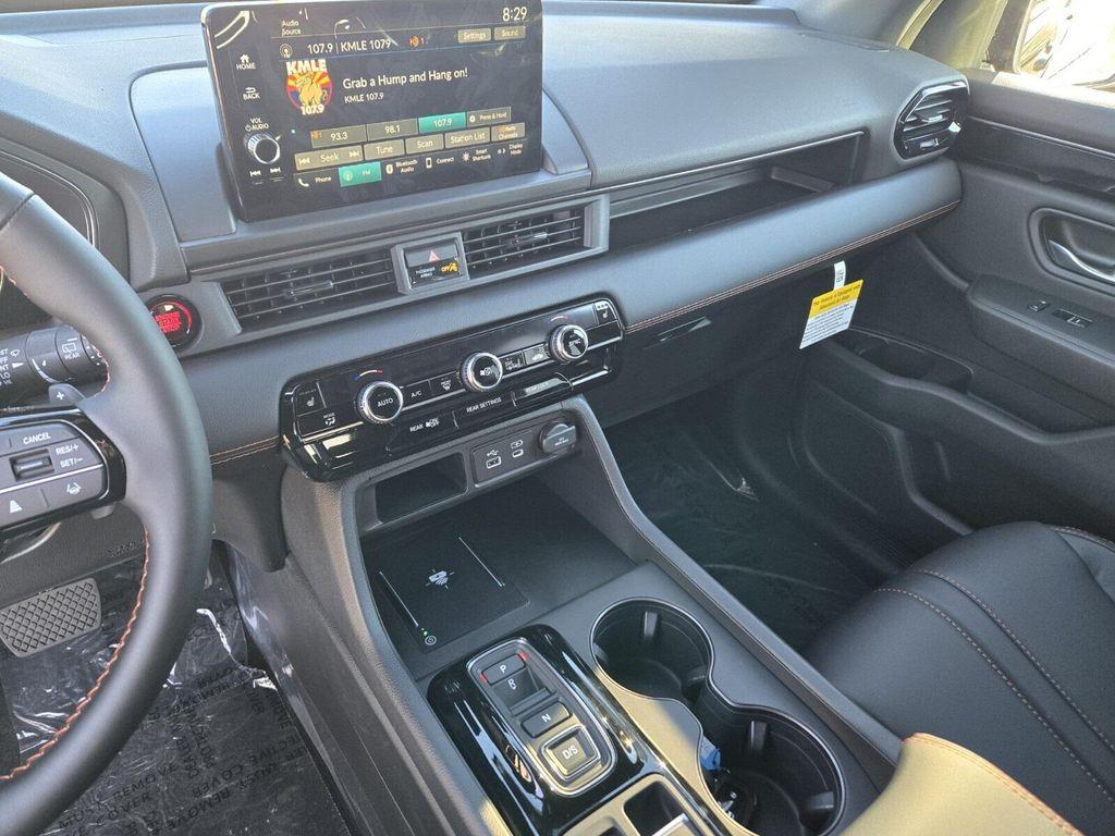 new 2025 Honda Pilot car, priced at $48,296