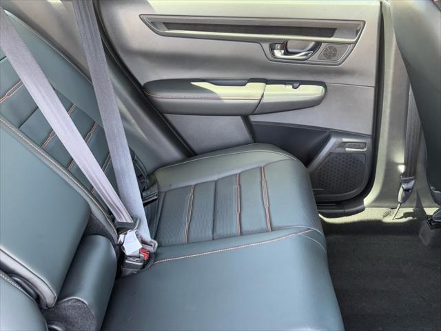 new 2025 Honda CR-V Hybrid car, priced at $39,312