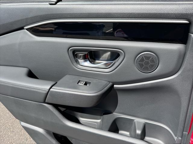 new 2025 Honda Pilot car, priced at $44,449