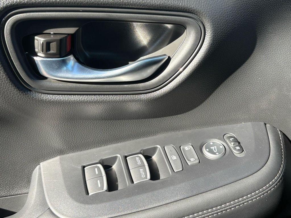 new 2026 Honda HR-V car, priced at $32,251