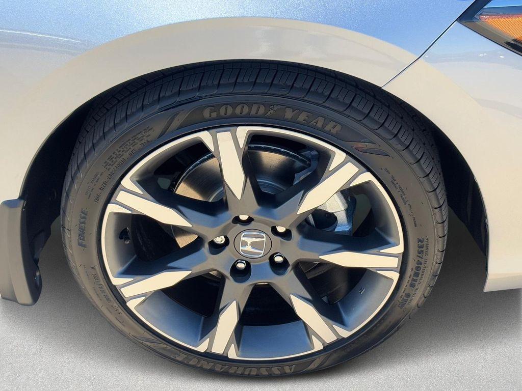 new 2026 Honda Civic Hybrid car, priced at $32,927