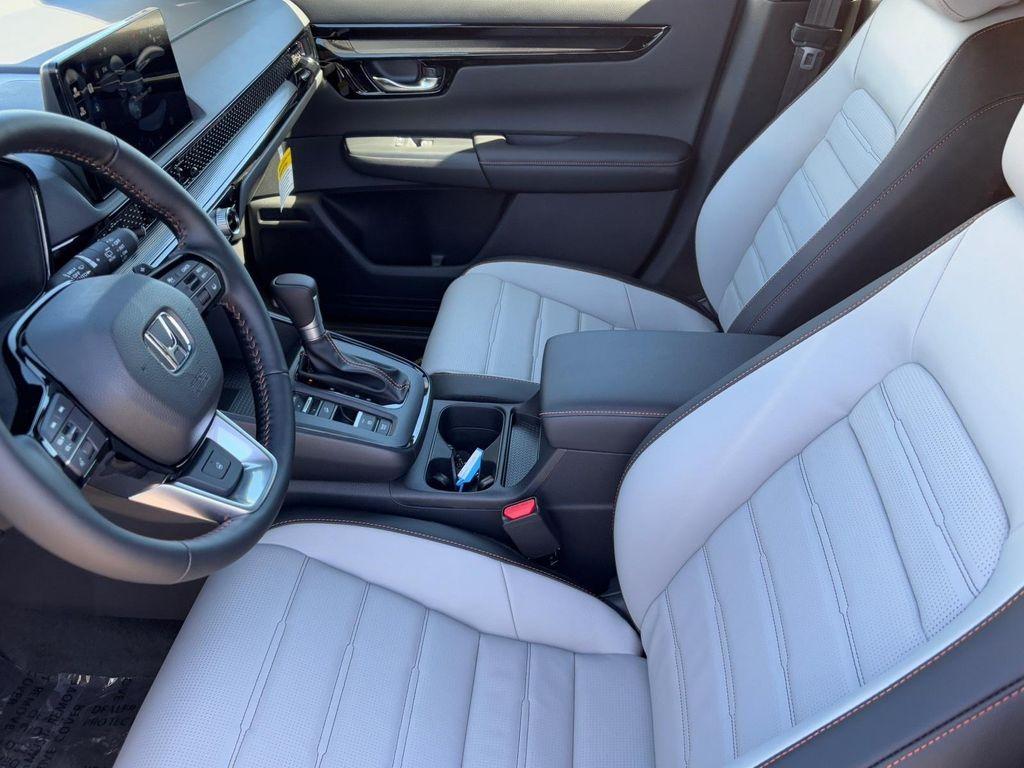 new 2026 Honda CR-V Hybrid car, priced at $41,050