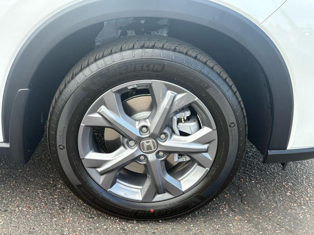 new 2026 Honda HR-V car, priced at $28,686
