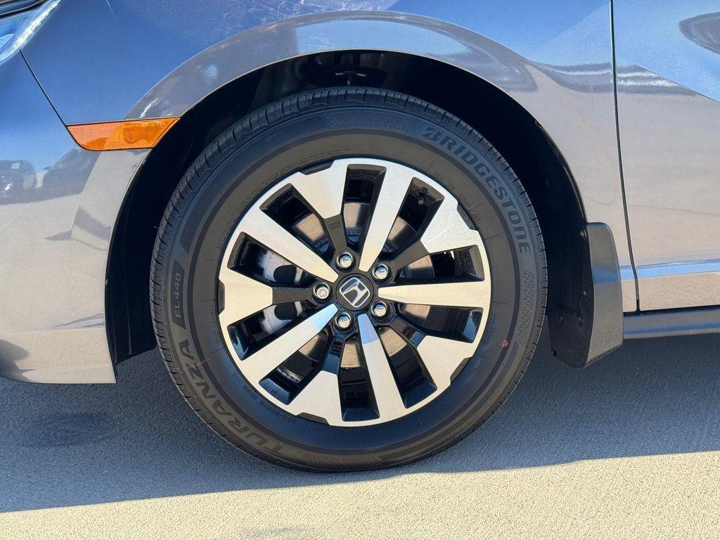 new 2026 Honda Odyssey car, priced at $42,038