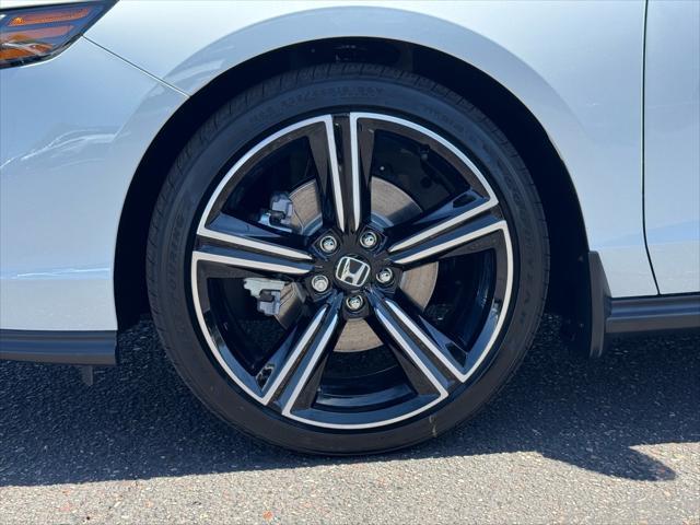 new 2025 Honda Accord Hybrid car, priced at $33,975