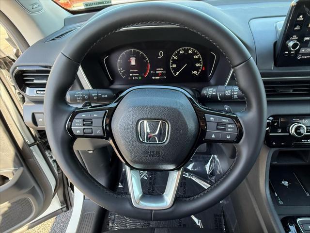 new 2025 Honda Pilot car, priced at $48,115