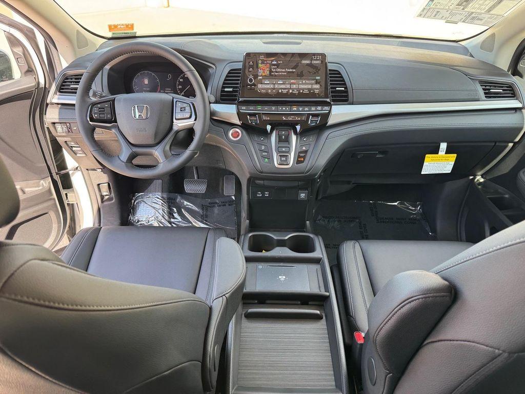 new 2026 Honda Odyssey car, priced at $45,340