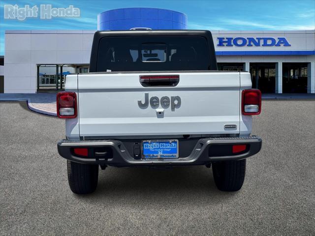 used 2023 Jeep Gladiator car, priced at $28,988