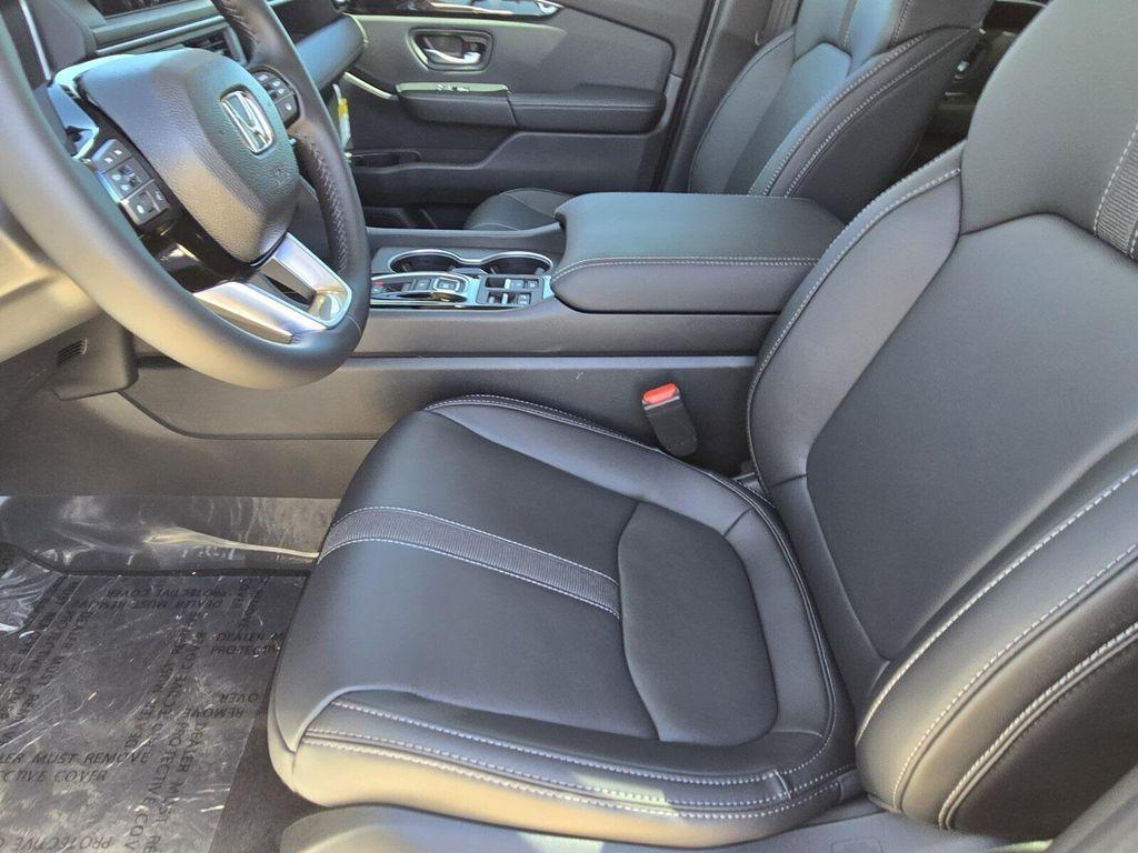 new 2025 Honda Pilot car, priced at $46,623