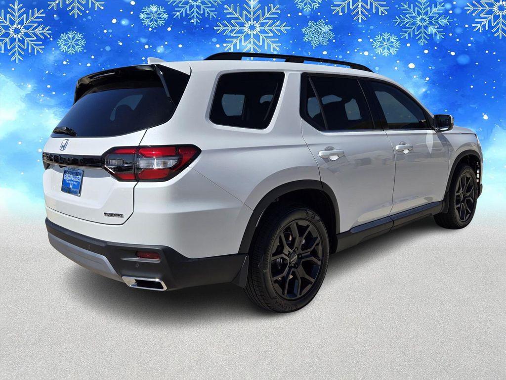 new 2025 Honda Pilot car, priced at $46,623