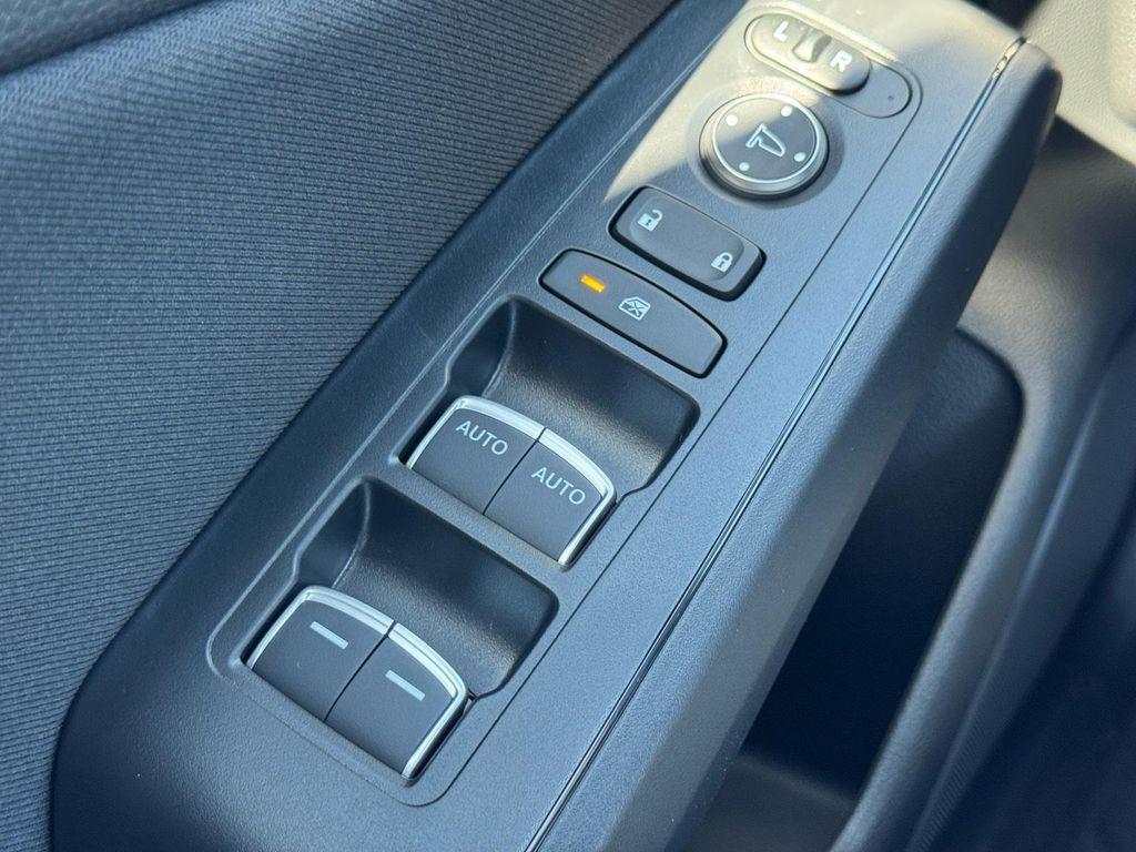 new 2026 Honda Civic Hybrid car, priced at $29,392