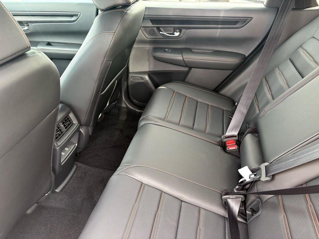 new 2026 Honda CR-V Hybrid car, priced at $40,396