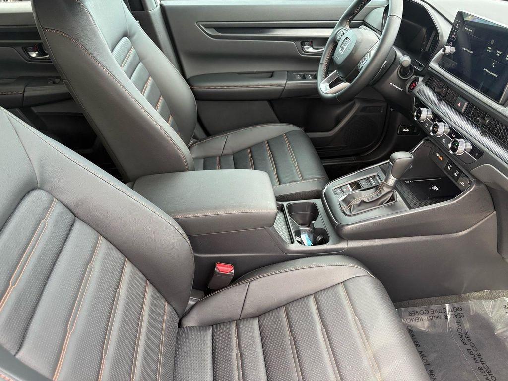 new 2026 Honda CR-V Hybrid car, priced at $40,396