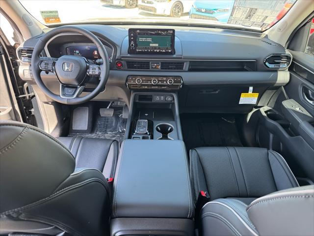 new 2025 Honda Pilot car, priced at $50,665