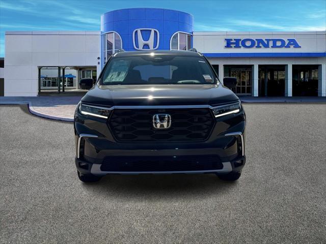 new 2025 Honda Pilot car, priced at $50,665