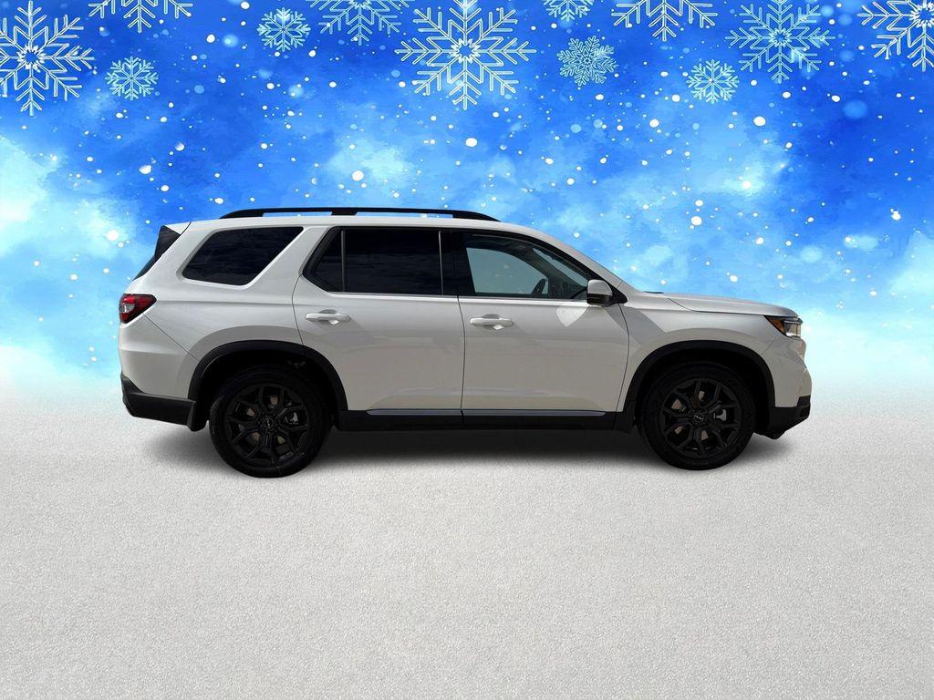 new 2025 Honda Pilot car, priced at $46,623