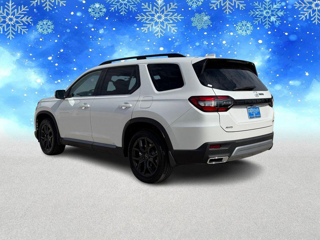 new 2025 Honda Pilot car, priced at $46,623