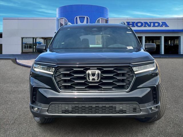 new 2025 Honda Pilot car, priced at $44,739