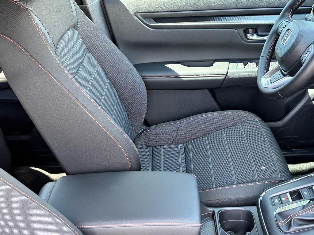 new 2026 Honda CR-V Hybrid car, priced at $39,032