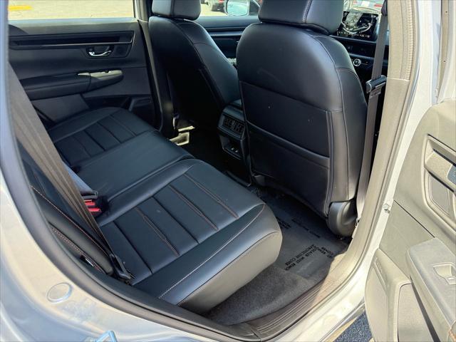 new 2025 Honda CR-V Hybrid car, priced at $38,880