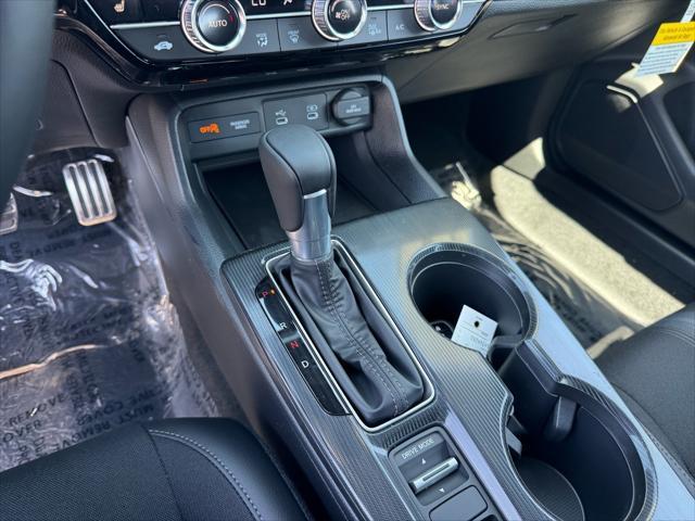 new 2025 Honda Civic Hybrid car, priced at $29,015