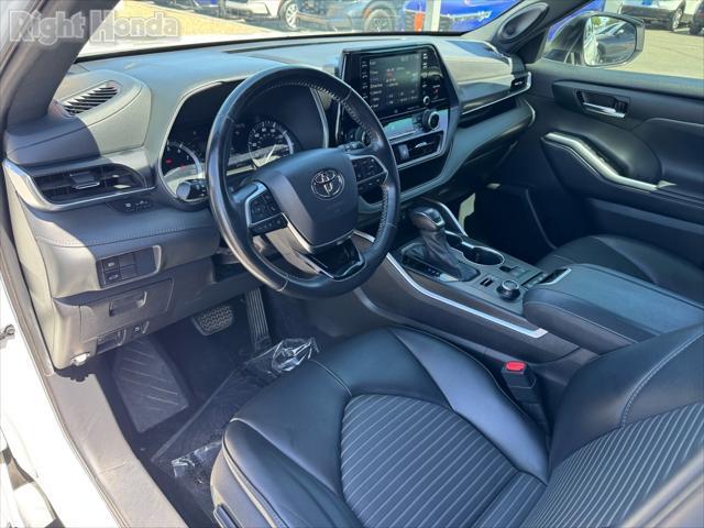 used 2021 Toyota Highlander car, priced at $31,869