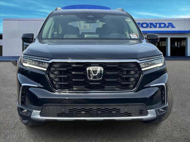 new 2025 Honda Pilot car, priced at $53,029