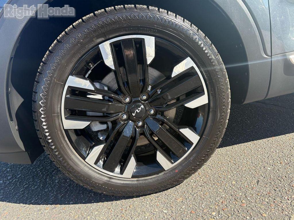 used 2024 Kia Telluride car, priced at $32,787