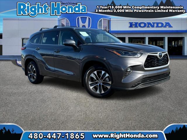 used 2021 Toyota Highlander car, priced at $32,488