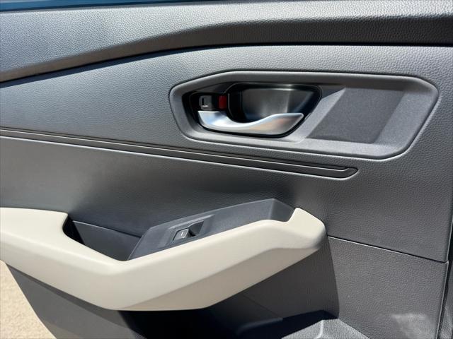 new 2025 Honda Accord car, priced at $30,996