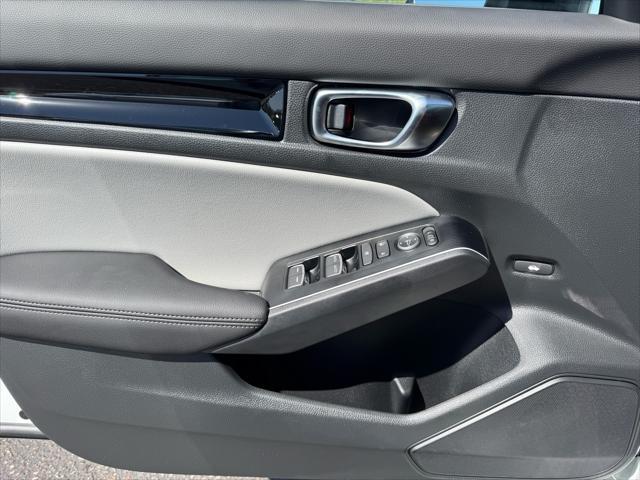 new 2026 Honda Civic Hybrid car, priced at $33,900