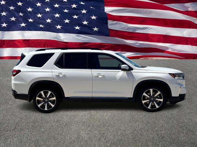 new 2025 Honda Pilot car, priced at $52,674