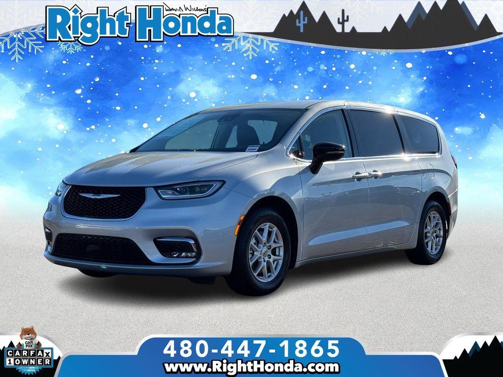 used 2024 Chrysler Pacifica car, priced at $26,626