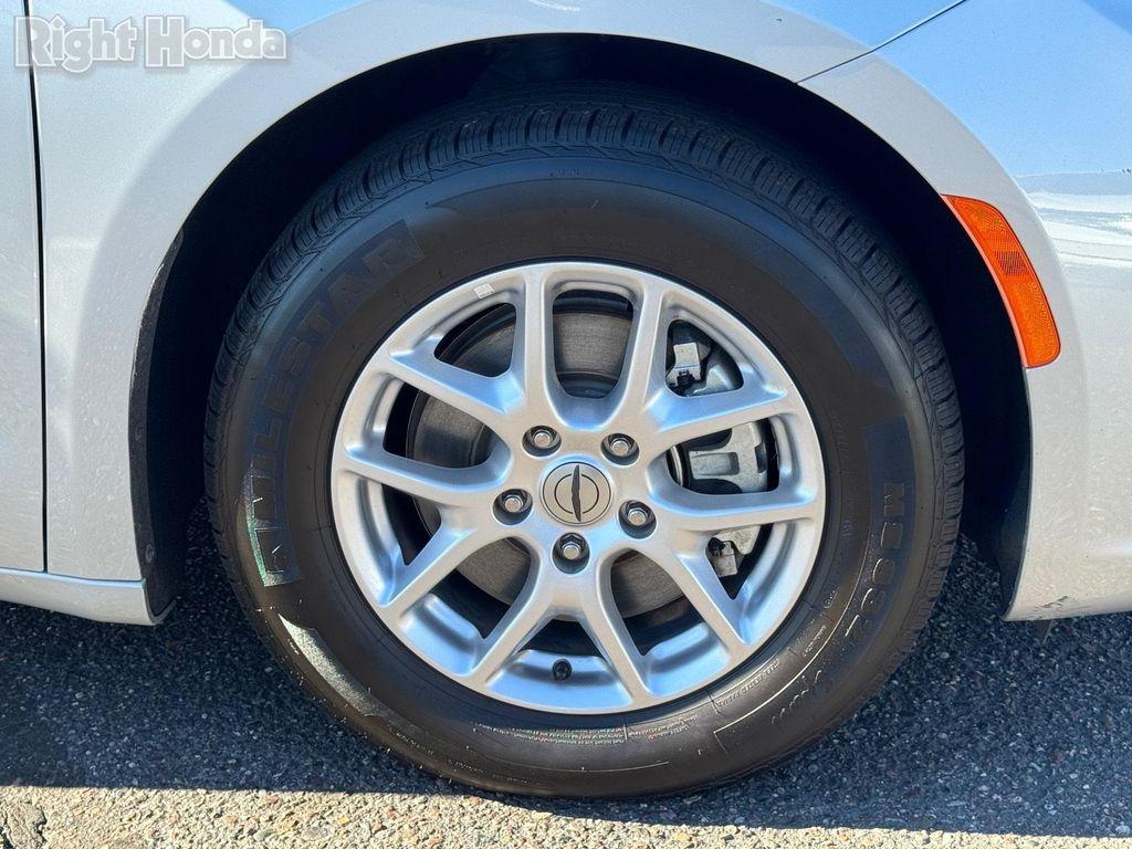 used 2024 Chrysler Pacifica car, priced at $26,626