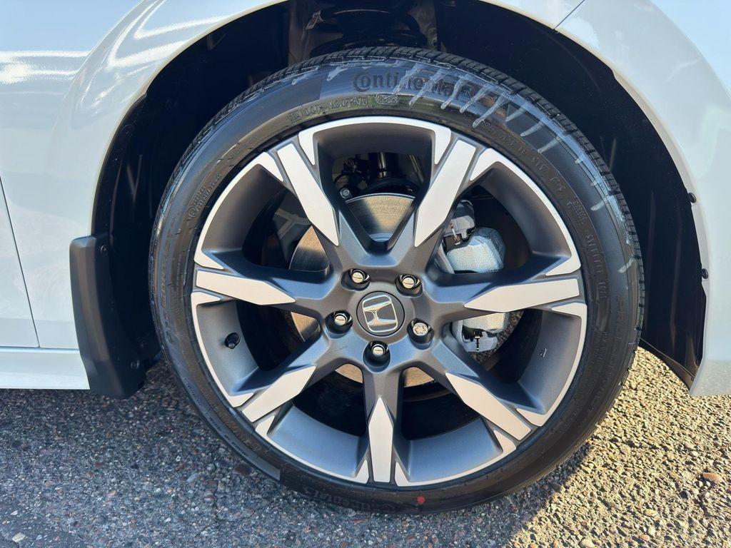 new 2026 Honda Civic Hybrid car, priced at $32,224