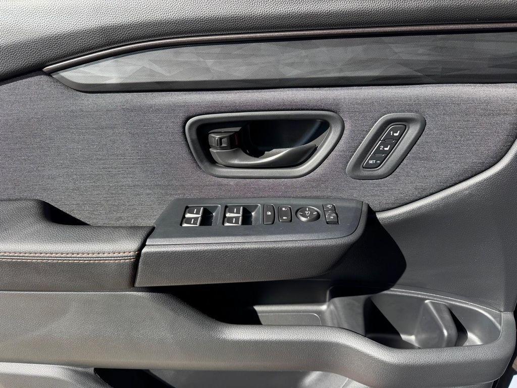 new 2026 Honda Passport car, priced at $50,400