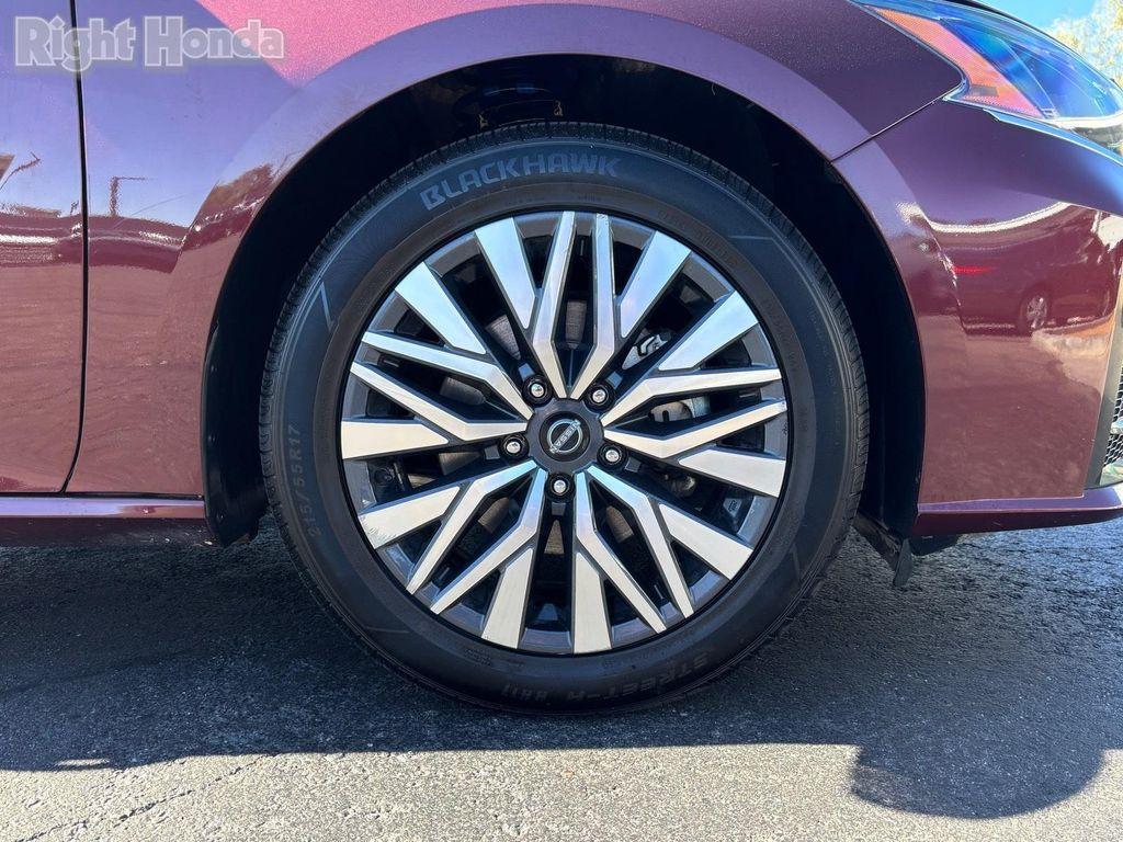 used 2024 Nissan Altima car, priced at $15,559
