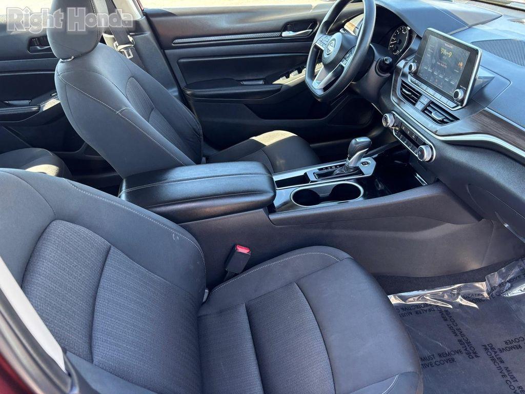 used 2024 Nissan Altima car, priced at $15,559