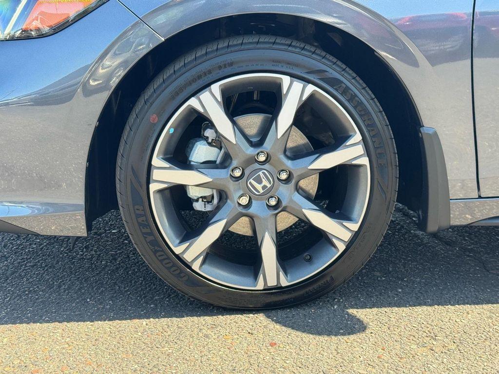 new 2025 Honda Civic Hybrid car, priced at $32,556