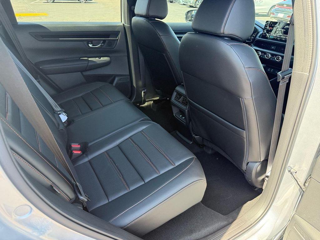 new 2025 Honda CR-V Hybrid car, priced at $38,880