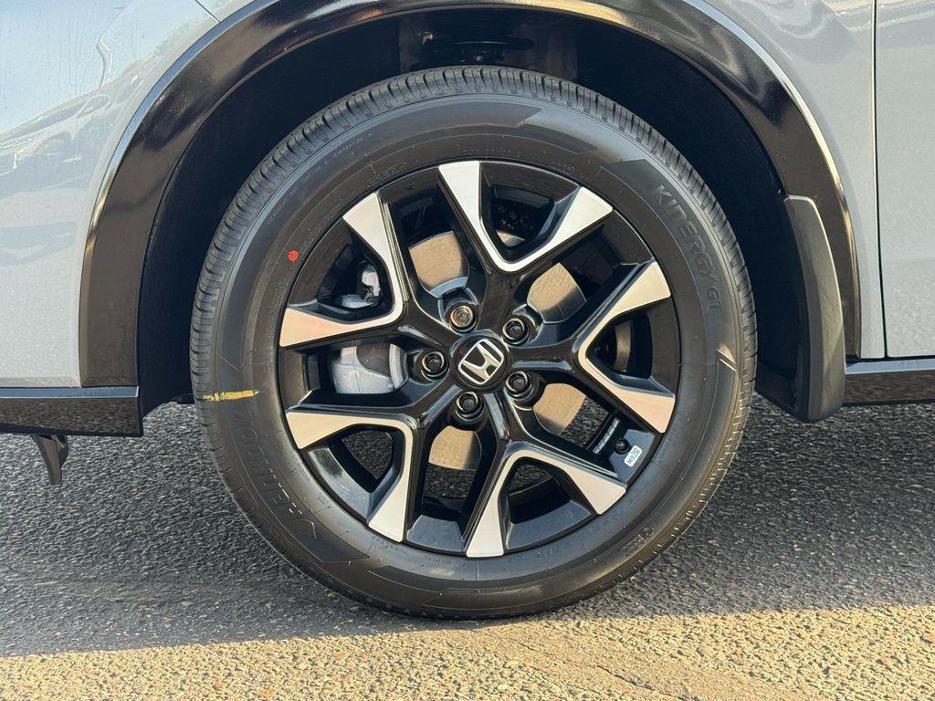 new 2026 Honda HR-V car, priced at $32,196