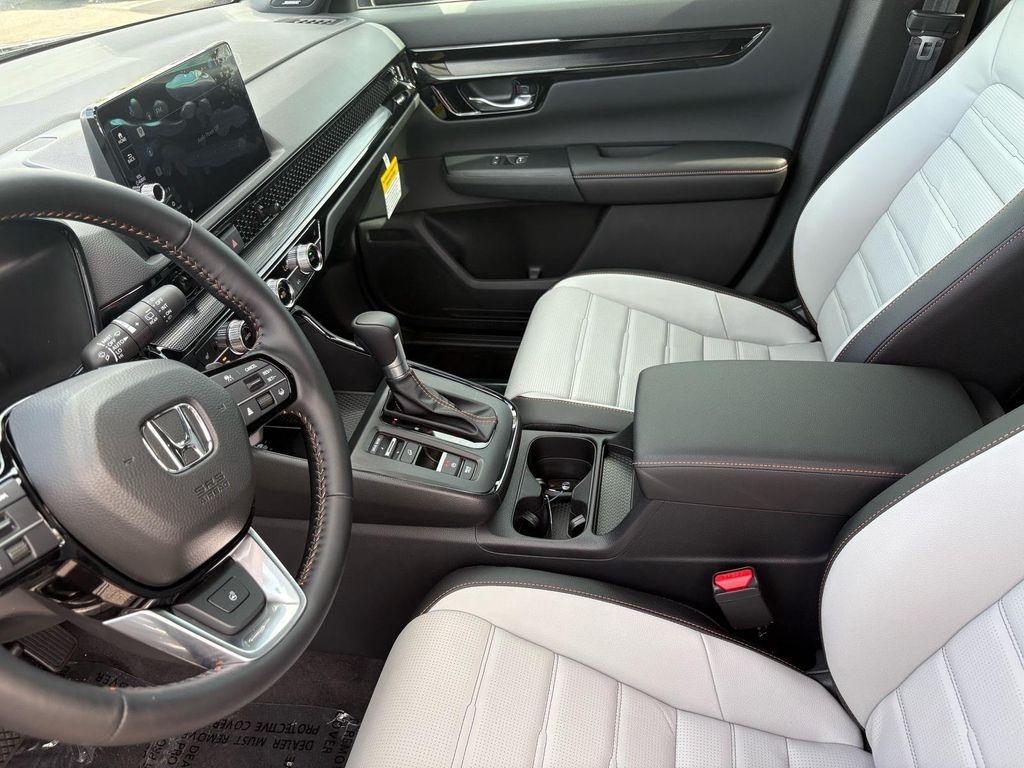 new 2026 Honda CR-V Hybrid car, priced at $41,050