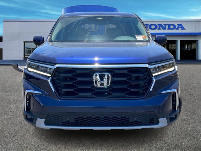 new 2025 Honda Pilot car, priced at $47,793